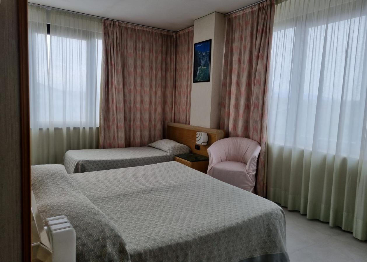 Hotel Thema Rocca San Giovanni Exterior foto